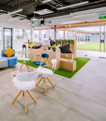 Garage Society - Kallang - interior view 2